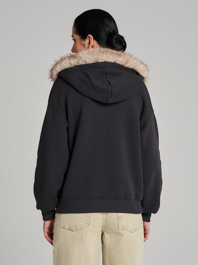 Утепленное зип-худи с опушкой и начесом