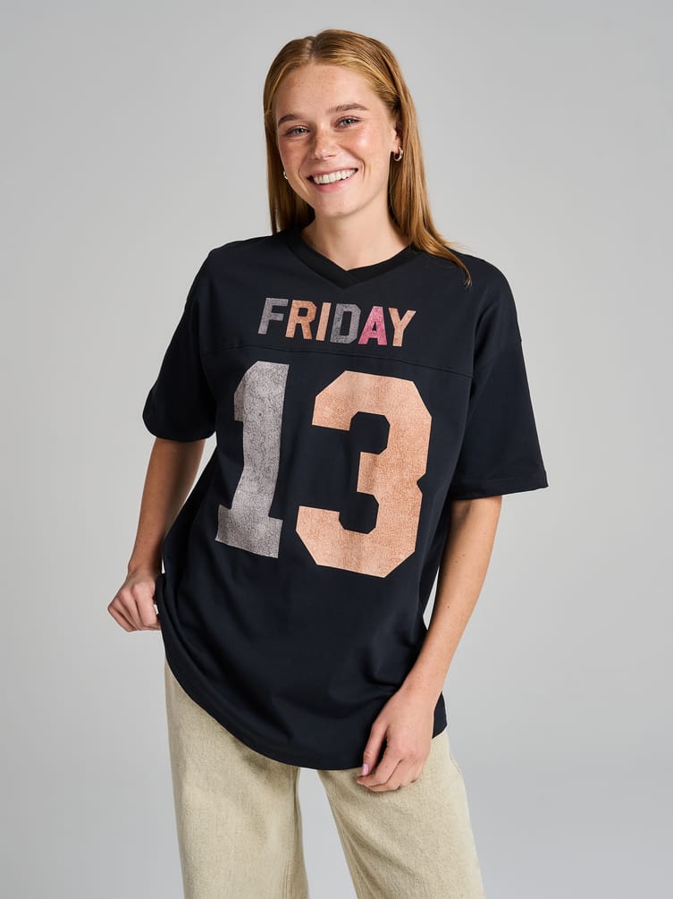 Футболка оверсайз с надписью Пятница 13
