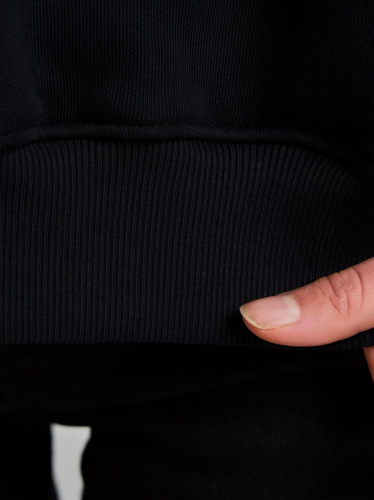 Тёплое худи с люверсами и кольцами