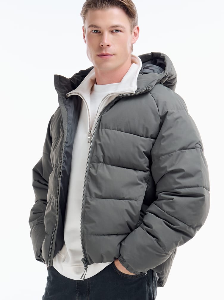 Куртка демисезонная с капюшоном