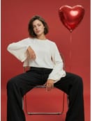 Блузка офисная нарядная с рукавом клеш