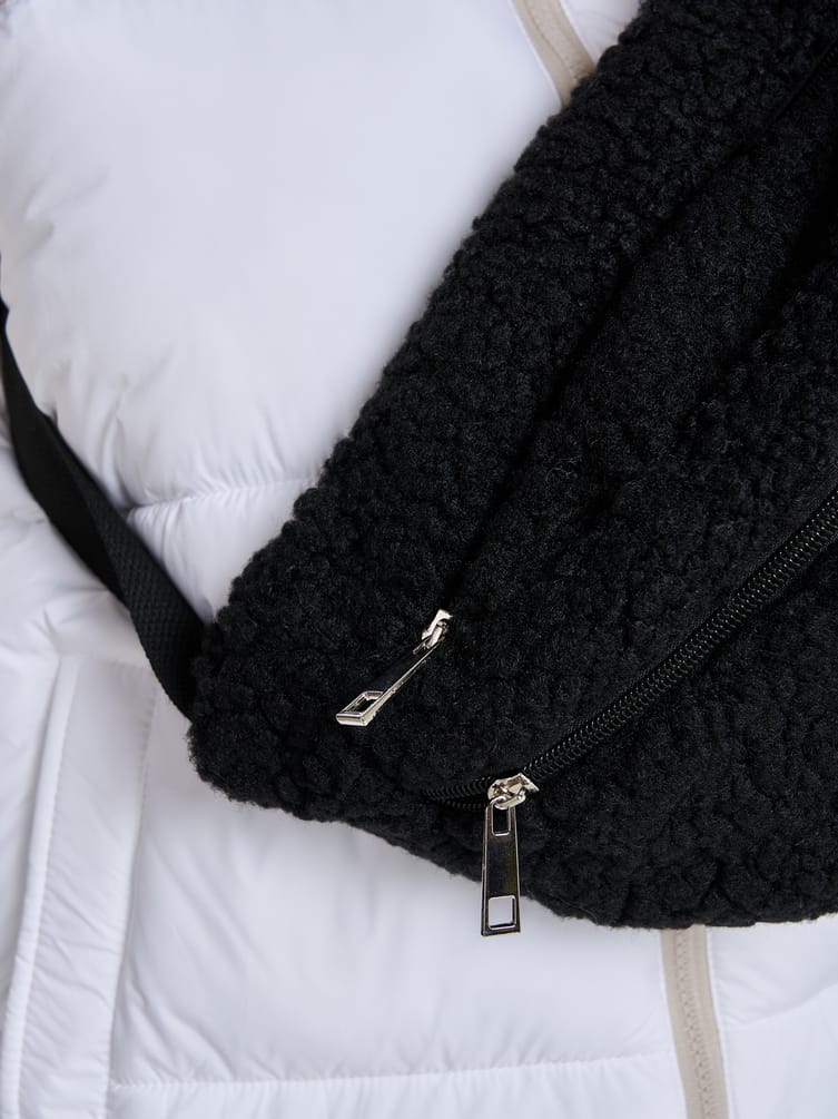 Плюшевая сумка-пояс