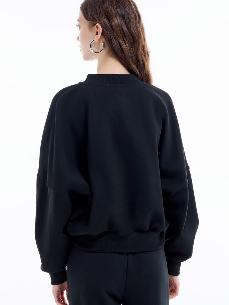 Утепленная толстовка бомбер с начесом