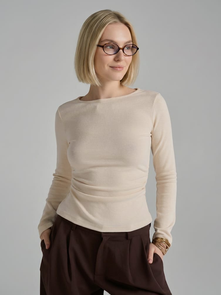 Лонгслив приталенный с драпировкой