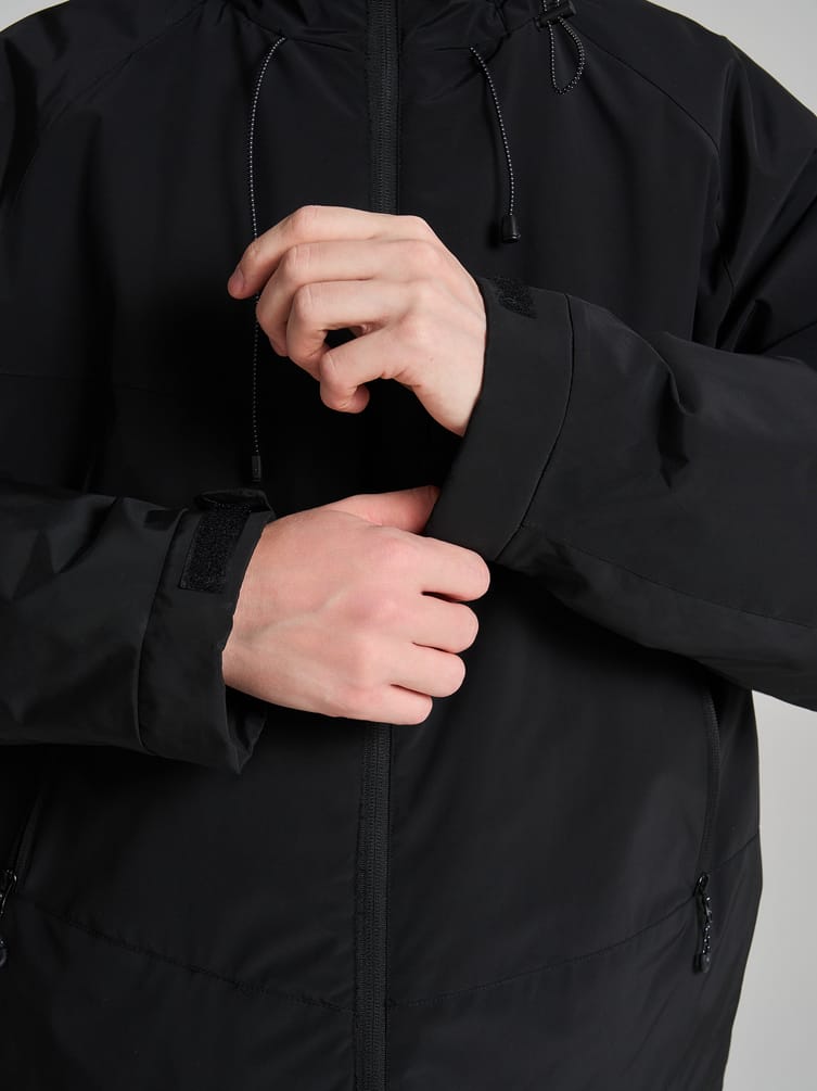 Куртка демисезонная с капюшоном