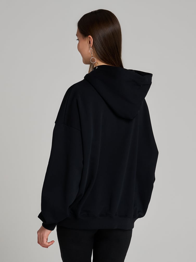 Тёплое худи с люверсами и кольцами