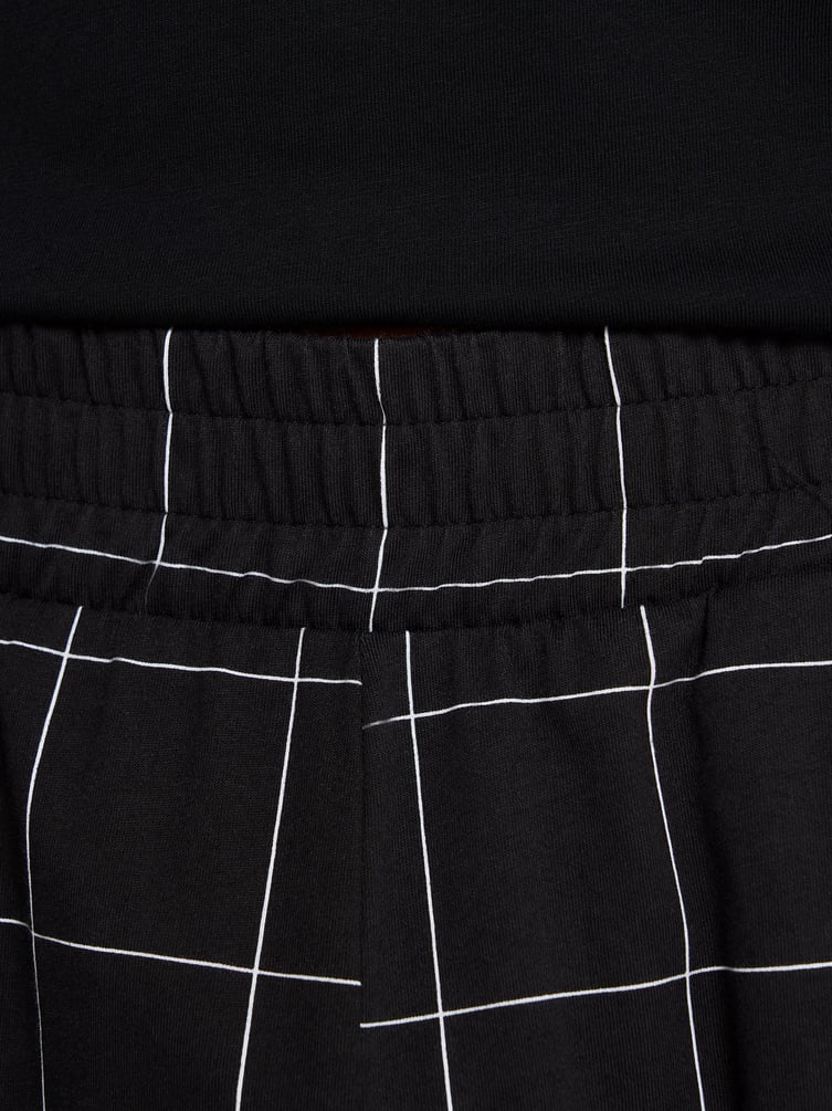 Пижама из хлопка с футболкой и брюками в клетку