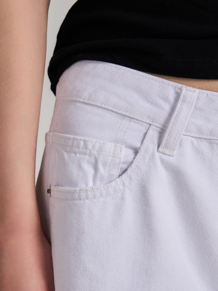 Джинсы широкие с вареным эффектом