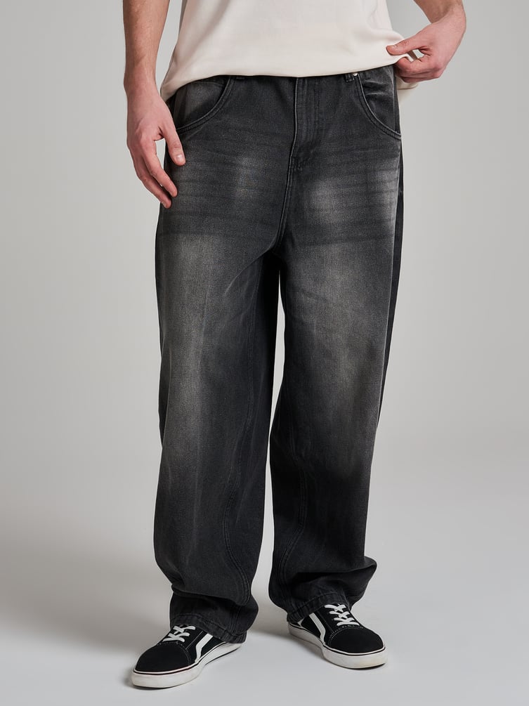 Джинсы багги с вареным эффектом