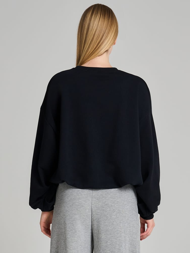 Свитшот с резинкой на талии