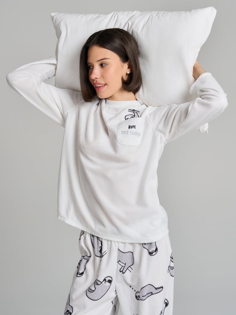 Теплая пижама с ленивцем и брюками