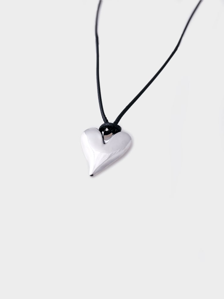 Колье с подвеской сердечко