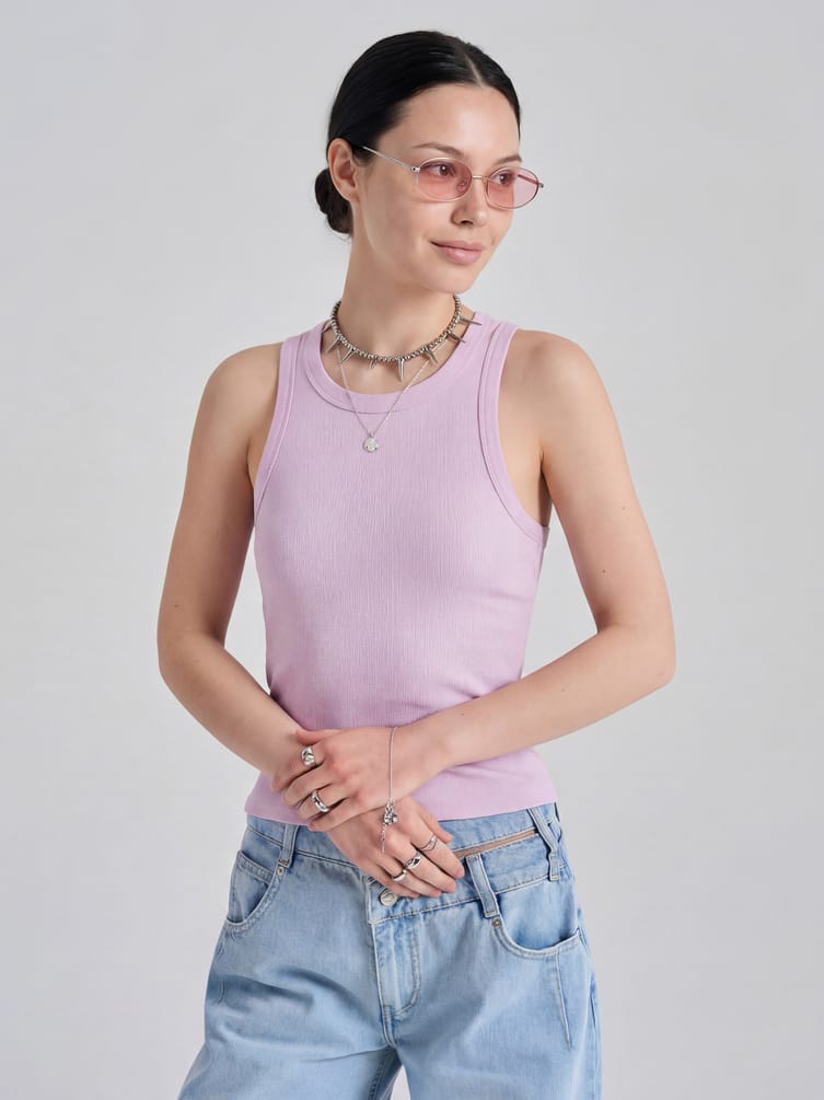 Майка на широких бретелях в рубчик