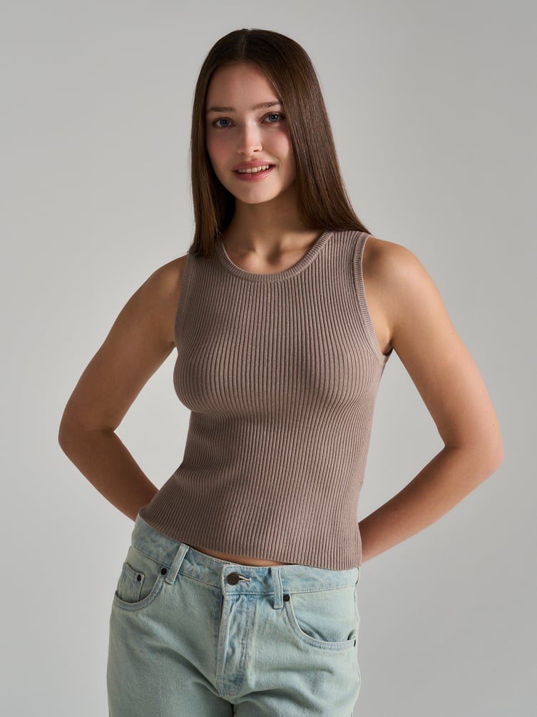 Топ лапша на широких бретелях