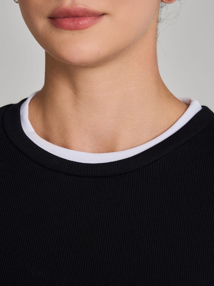 Лонгслив приталенный с длинным рукавом