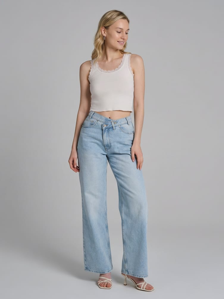 Майка в рубчик с кружевом