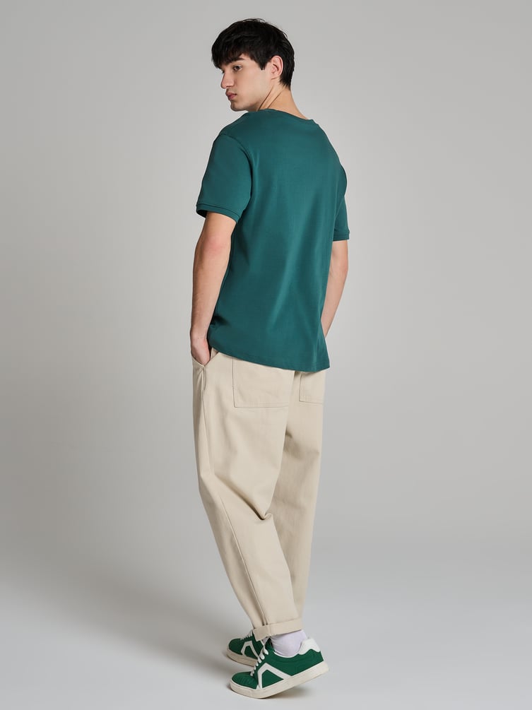 Зауженные укороченные брюки