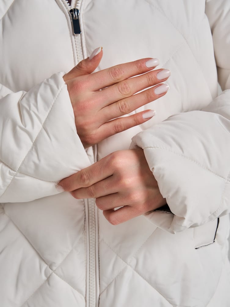 Куртка стеганая с капюшоном