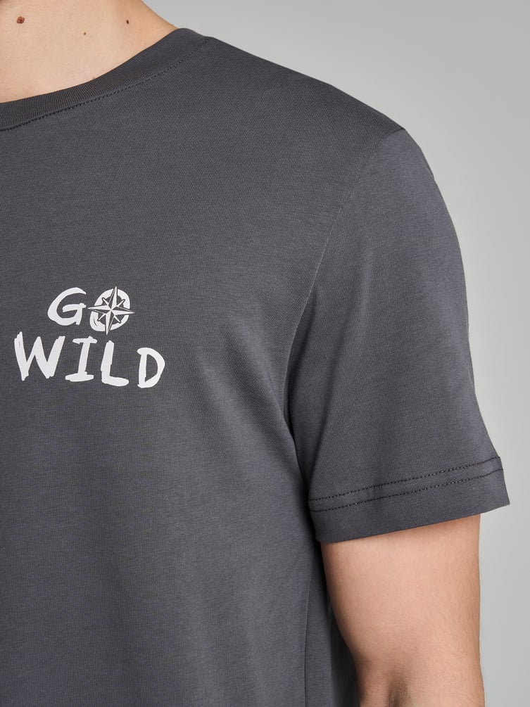 Футболка хлопковая с принтом на спине