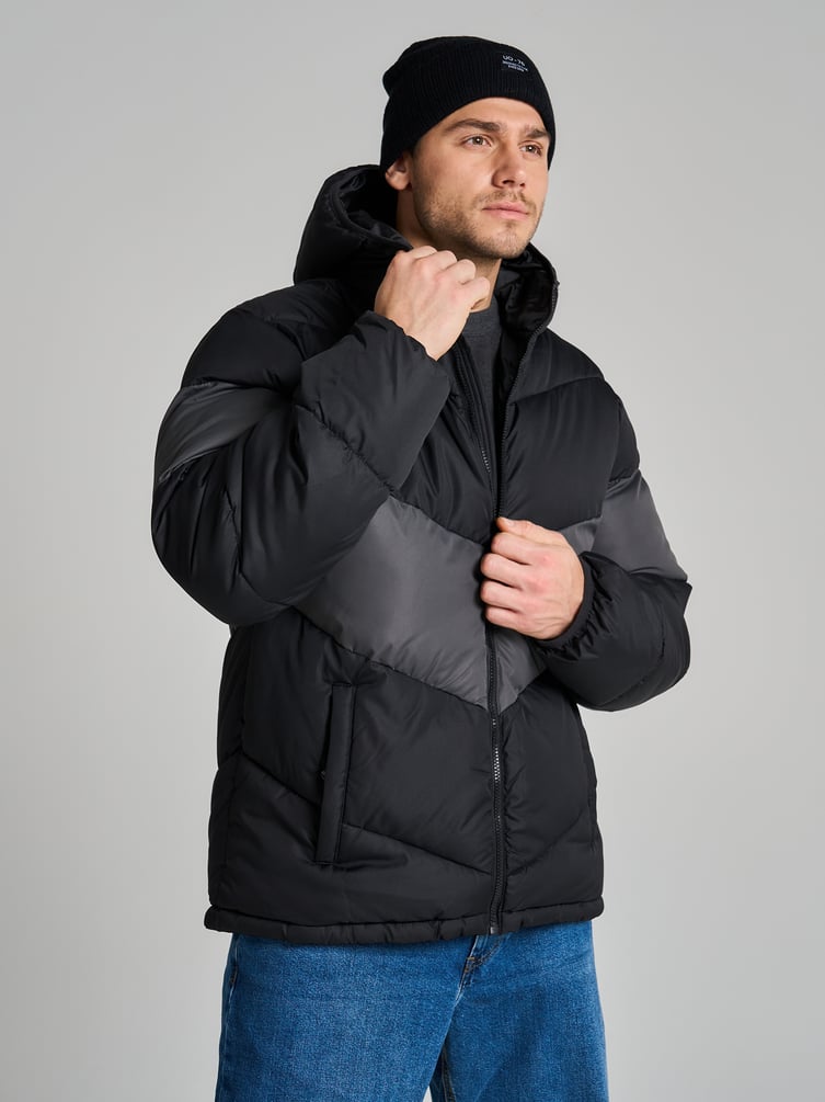 Куртка с капюшоном на синтепоне