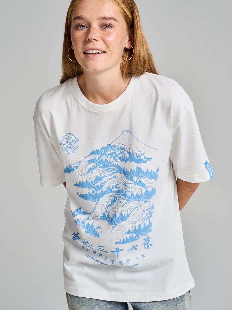 Футболка с принтом гор