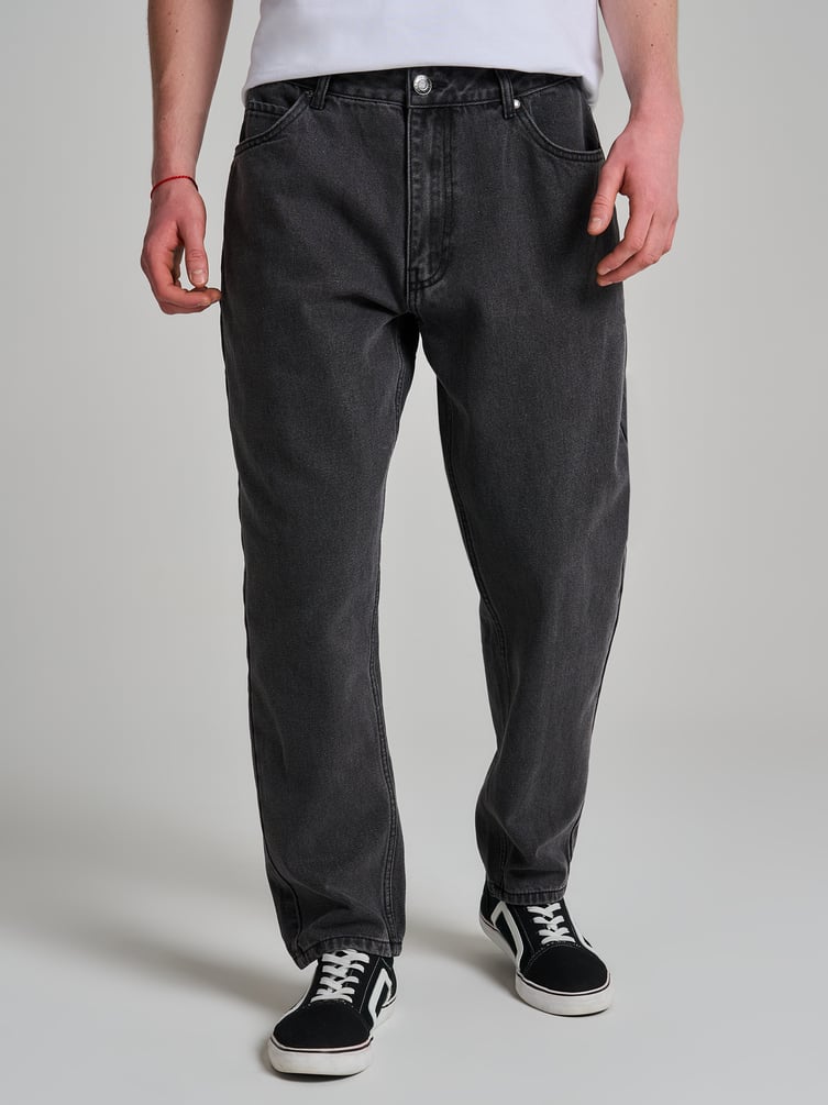 Джинсы зауженные Carrot