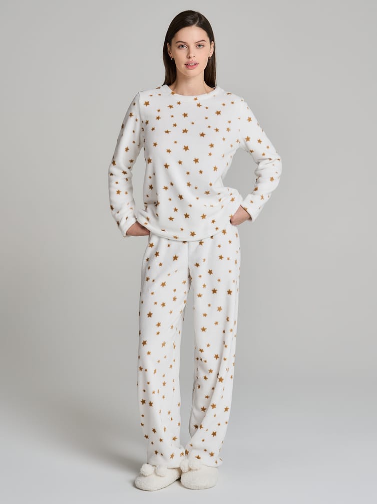 Плюшевая пижама со звездочками
