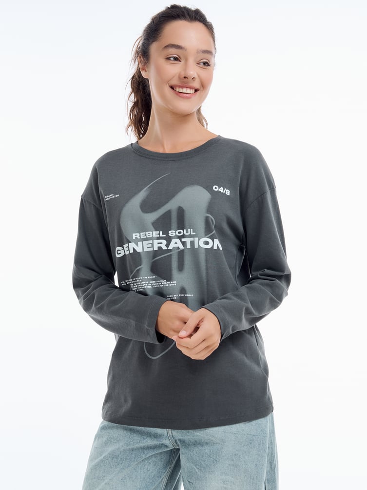 Лонгслив оверсайз с надписью