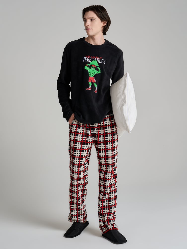 Пижама плюшевая с вышивкой и брюками