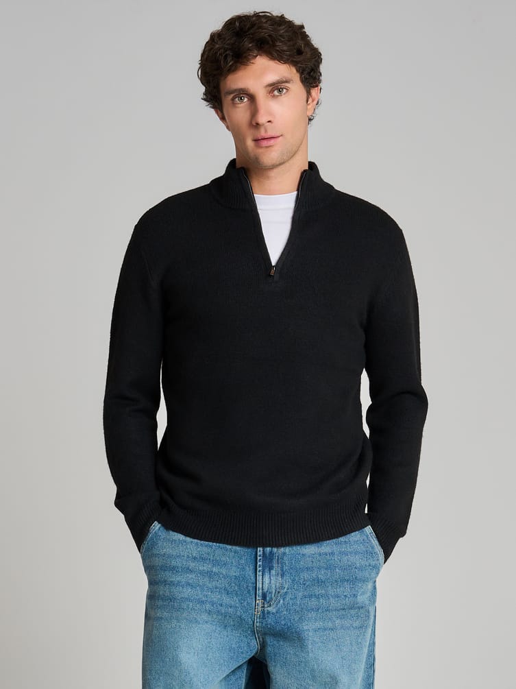 Свитер трикотажный с воротником и полузамком