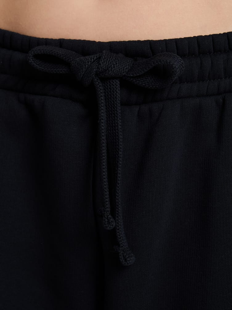 Тёплые брюки джоггеры со стрелками и начёсом