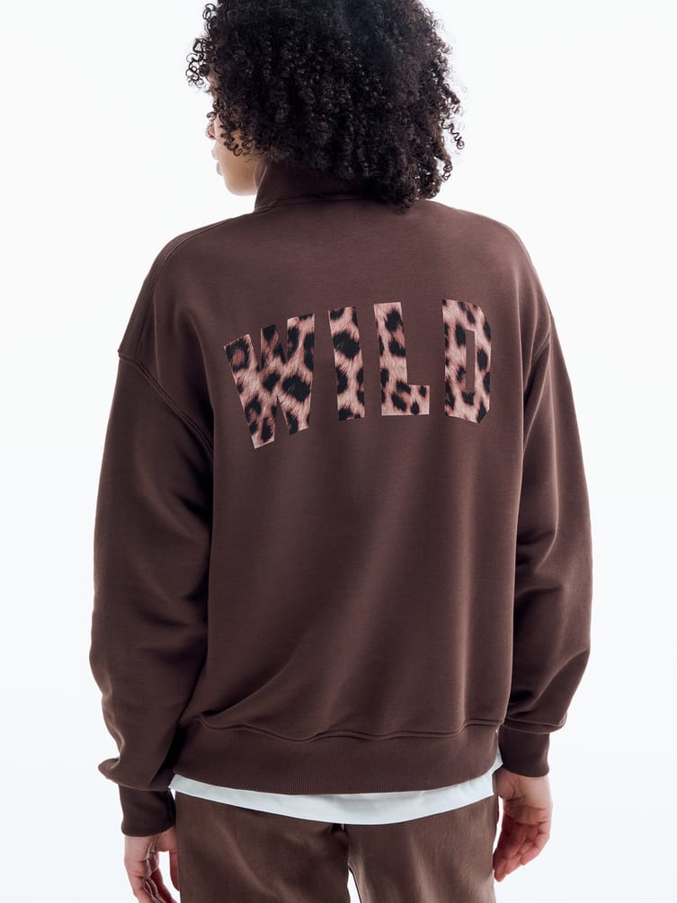 Half Zip толстовка с надписью на спине