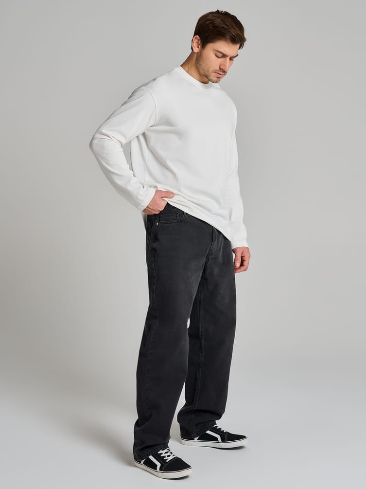 Широкие повседневные джинсы