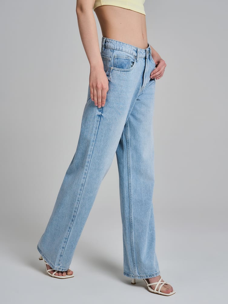 Джинсы широкие