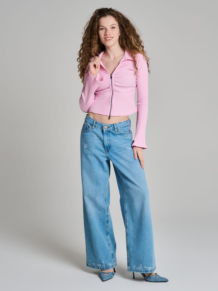 Блузка на молнии с рукавами клеш