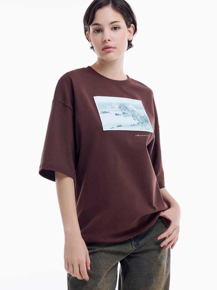 Футболка оверсайз с патчем гравюры