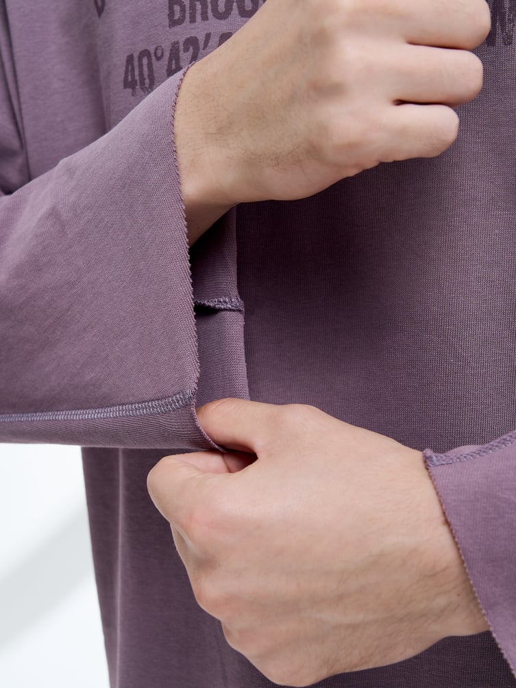 Лонгслив оверсайз с надписью