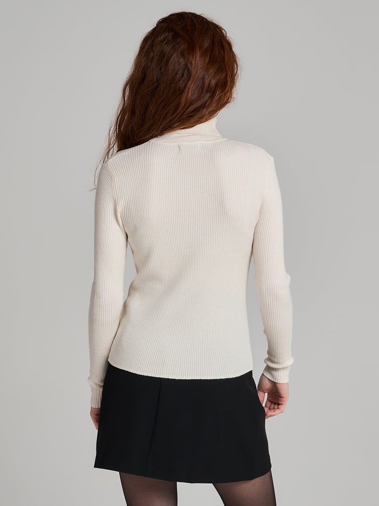 Водолазка лапша с высоким горлом