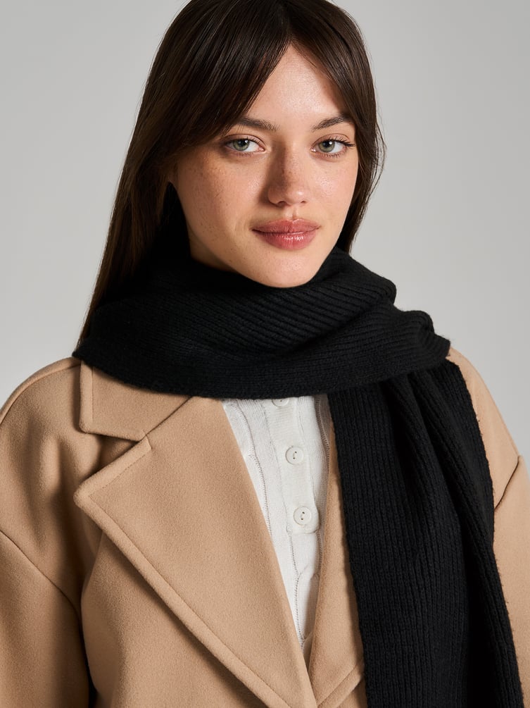 Зимний однотонный шарф