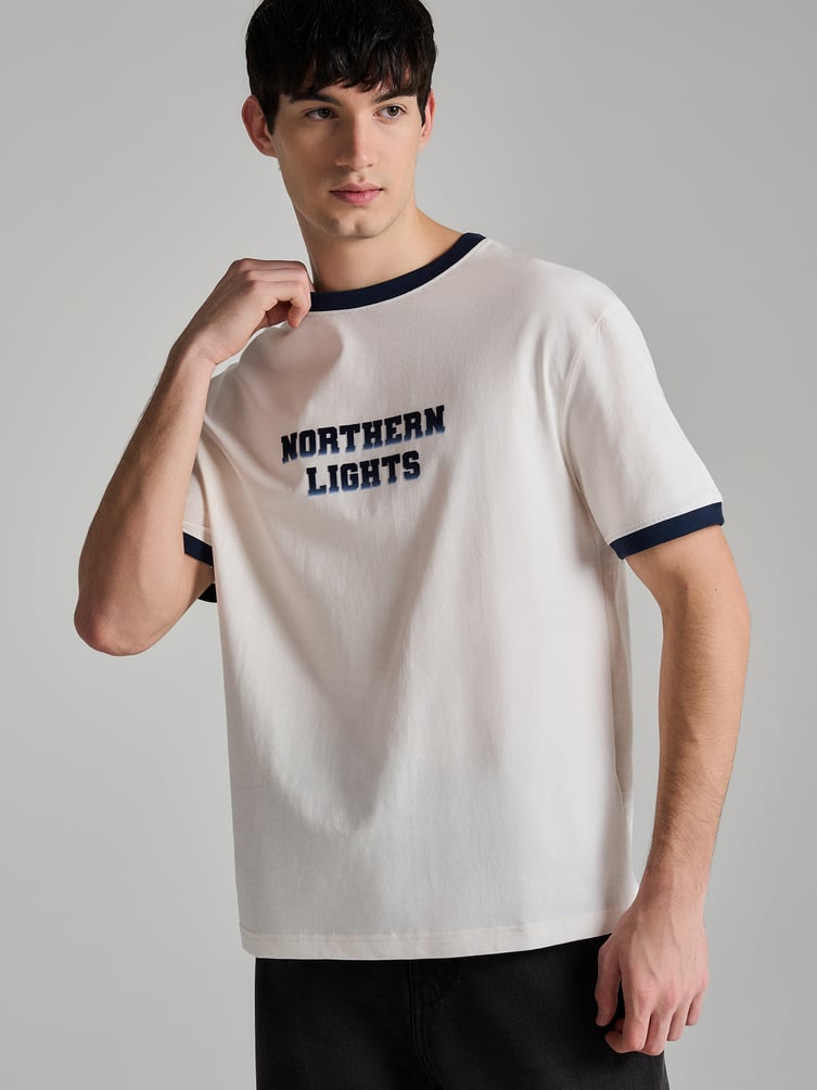 Футболка приталенная с надписью