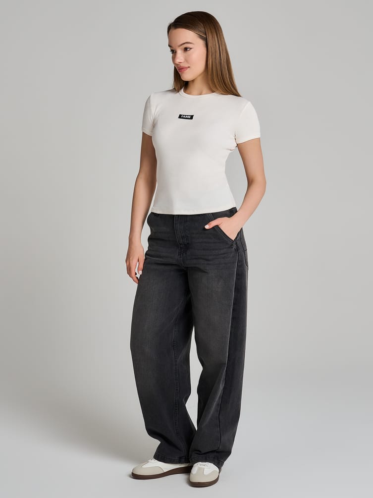 Футболка облегающая с надписью