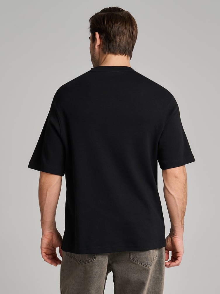 Футболка из хлопка свободного кроя