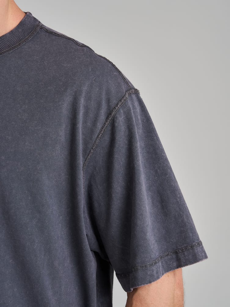 Футболка с вареным эффектом