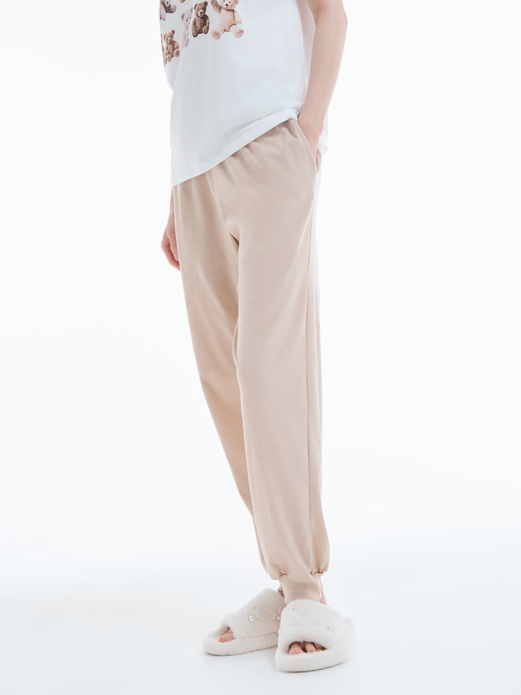 Пижама из хлопка с принтом и брюками