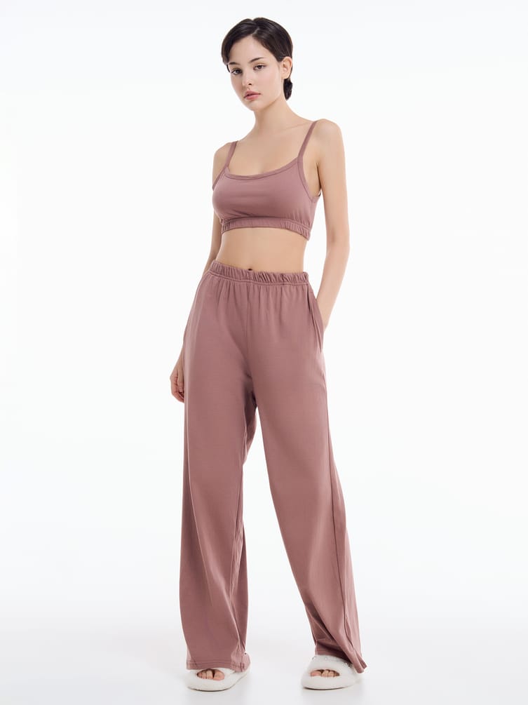 Домашняя пижама с топом и брюками