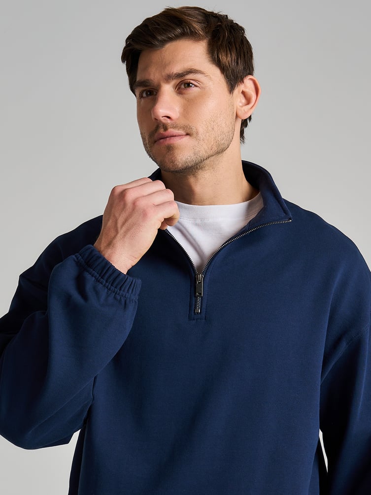 Свитшот оверсайз с молнией полузамком