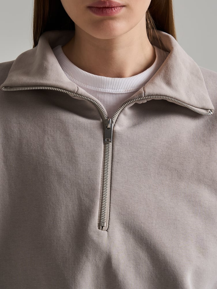 Свитшот без начеса с высоким горлом