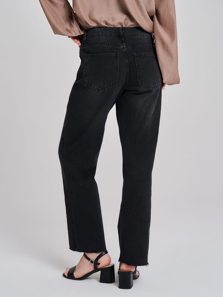 Джинсы прямые с необработанными краями