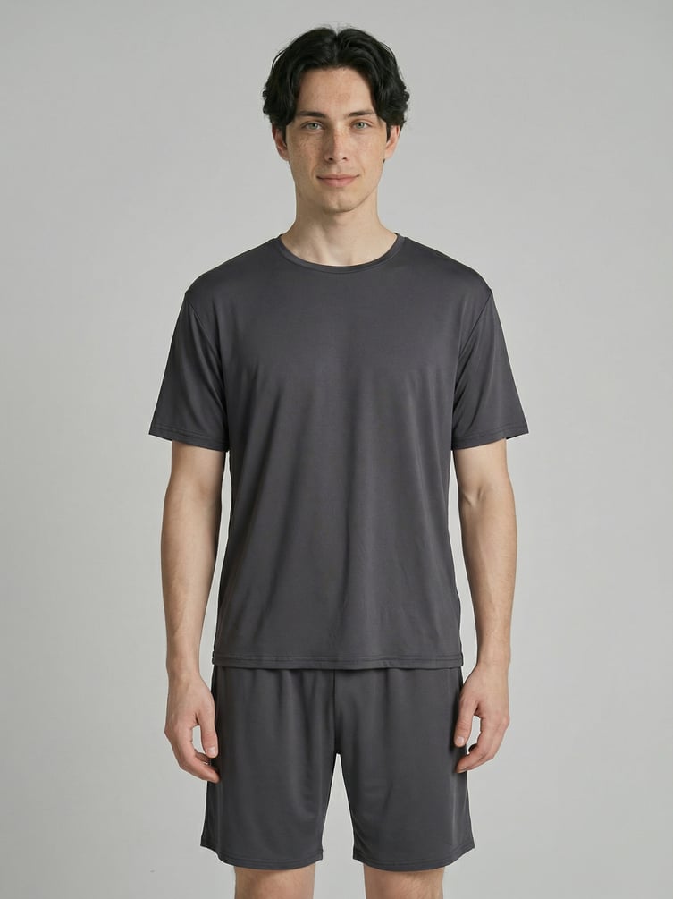 Пижама с футболкой и шортами