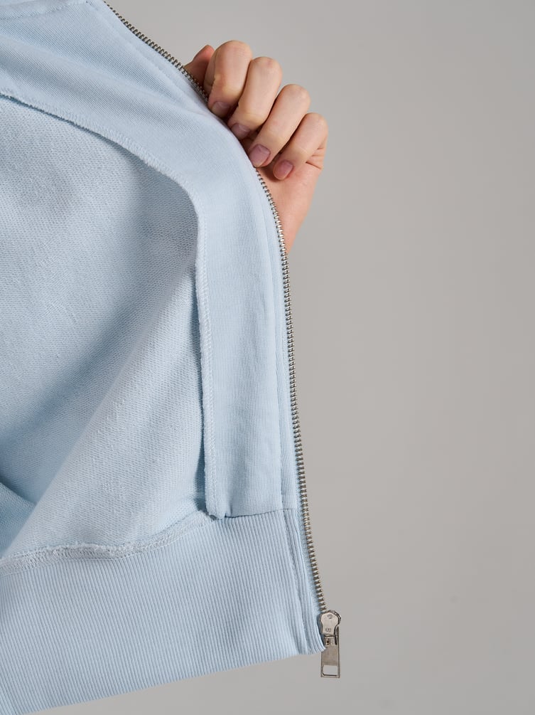 Укороченная толстовка с капюшоном